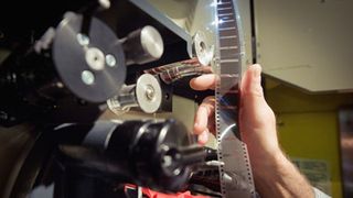 米パラマウント、フィルムでの配給を終了へ 大手映画スタジオとして初の決断