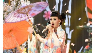 親日家ケイティ・ペリー、人種差別的と非難された芸者パフォーマンスを釈明