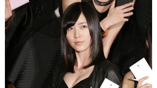 SKE松井珠理奈、胸元強調のセクシー衣装で新ユニット結成をアピール