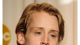 マコーレー・カルキンの父親が重い脳卒中