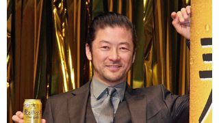 V6岡田准一、“お兄ちゃん”浅野忠信に尊敬のまなざし