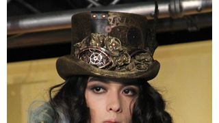 栗原類、『黒執事』から飛び出した異色の葬儀屋ファッションで登場！