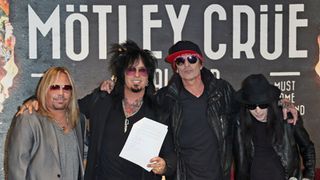 モトリー・クルー解散　さよならツアーの日程を発表