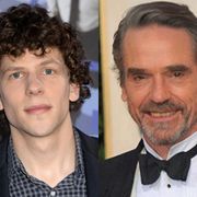 ジェシー・アイゼンバーグ、『バットマンvsスーパーマン』で悪役!ジェレミー・アイアンズが執事アルフレッドに