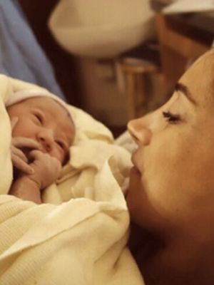 ジョナス・ブラザーズのケヴィンに第1子女児誕生！
