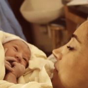 ジョナス・ブラザーズのケヴィンに第1子女児誕生!