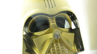 黄金のダース・ベイダーマスクが国内初展示!「DISNEY EXPO」が開幕!