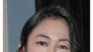 中島知子、遠距離恋愛中の彼氏にチョコを手渡し?