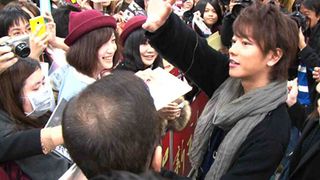 佐藤健、2度目の台湾訪問で空港は一時パニック！実写版「カノ嘘」が現地公開！