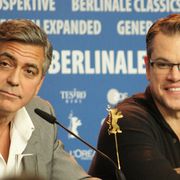 “監督”ジョージ・クルーニーがマット・デイモン、ビル・マーレイらと会見に登場!「何も不平などない」