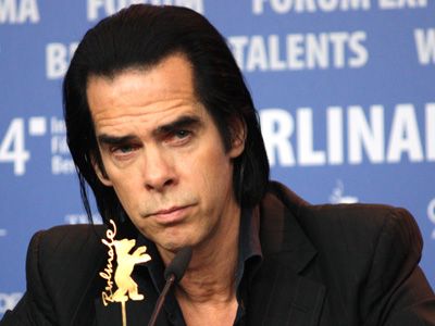 ニック ケイヴがカイリー ミノーグと車中で対峙 故マイケル ハッチェンスの思い出語る 第64回ベルリン国際映画祭 シネマトゥデイ