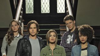 「プリティ・リトル・ライアーズ」のスピンオフ 10エピソードでキャンセル