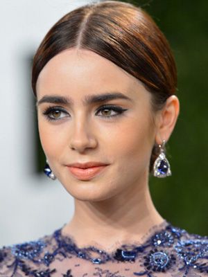 リリー コリンズがドリュー バリモアとタッグ シネマトゥデイ