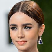 リリー・コリンズがドリュー・バリモアとタッグ!