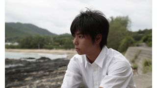 UA&村上淳の息子・虹郎が俳優デビュー 実親子で父子役