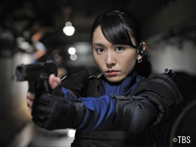 新垣結衣 向井理ドラマ S 最後の警官 に途中参戦 スナイパー役でレギュラー出演 シネマトゥデイ