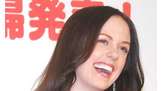 NHK朝ドラ初の外国人ヒロインに米女優 夫役の玉山鉄二、いきなりのハグに緊張？