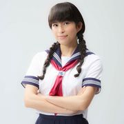 上原多香子、アラサーセーラー服姿を披露! 人気舞台「タクフェス」で高校生役