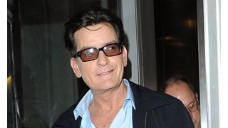 チャーリー・シーン、養育費の支払いを減額申請?