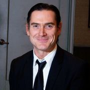 ビリー・クラダップを直撃、クライヴ・オーウェンと兄弟役を演じた話題作とは?