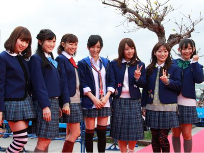 レッドカーペットに吉本芸人 Nmb48ら豪華ゲスト登場 第6回沖縄国際映画祭 シネマトゥデイ