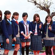 レッドカーペットに吉本芸人、NMB48ら豪華ゲスト登場!