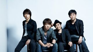 結成から28年、THE BOOMが年内解散「全てやり尽くした」