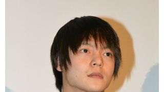 ブレイク中の俳優・窪田正孝、舞台あいさつでの堂々たるトークを絶賛される！