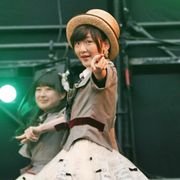 乃木坂・生駒里奈、AKB48デビュー!ミニスカ衣装でパフォーマンス