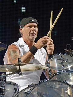 レッチリ、楽曲がCIAの拷問に使われていることが明らかに…メンバーは不信感