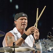 レッチリ、楽曲がCIAの拷問に使われていることが明らかに…メンバーは不信感