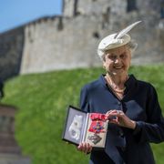 「ジェシカおばさんの事件簿」アンジェラ・ランズベリーに大英帝国勲章