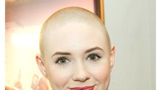 スキンヘッドになった『ガーディアンズ・オブ・ザ・ギャラクシー（原題）』のカレン・ギランのかつら、『スター・ウォーズ:エピソードVII』で使用予定！