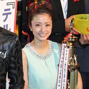 上戸彩、“日本一お風呂が似合う女優”で歓喜! 撮影時の悔しさも語る