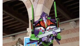 伊映画祭コスプレコンテスト、最優秀賞は煙を吐くエヴァ初号機！「進撃の巨人」や初音ミクも登場！