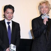 山田孝之、綾野剛の活躍を絶賛「飛ぶ鳥しか落とさない」