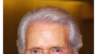 エフレム・ジンバリスト・Jrさんが死去 95歳 テレビドラマ「FBI」で日本でも人気