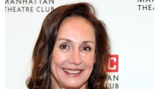 「ビッグバン★セオリー」のローリー・メトカーフ、離婚が成立