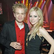 アヴリル・ラヴィーン、元夫がアルコール中毒で入院…サポートを誓う