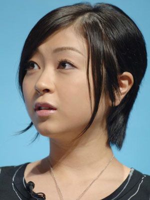 宇多田ヒカルが再婚 公式サイトでウエディング写真を公開 シネマトゥデイ