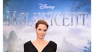 アンジー、『マレフィセント』の角で気絶寸前