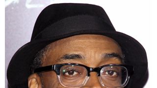 リメイク版『オールド・ボーイ』のポスターデザインをめぐり訴訟