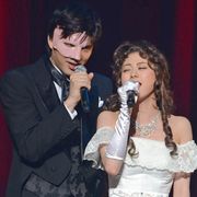 ミュージカル「ファントム」で城田優&山下リオが熱いデュエット披露!