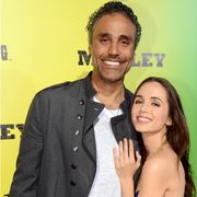 「ドールハウス」のエリザ・ドゥシュク、交際5年になる元NBA選手と破局