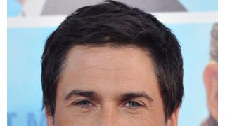 ロブ・ロウ、フランスで洪水に見舞われ救出される