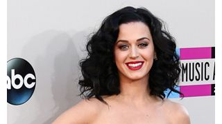 ケイティ・ペリーが史上最高のデジタル売り上げアーティスト!