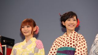 まゆゆ、しょこたんと浴衣の競演! 握手会再開に「うれしく思います」