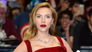 小説に無断で名前を使われたスカヨハ、出版社に勝訴