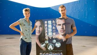 全米大ヒット『ダイバージェント』コンビ、日本のために激レア写真を提供!