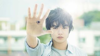 『寄生獣』衝撃の捕食シーン！ミギーのビジュアルも明らかに